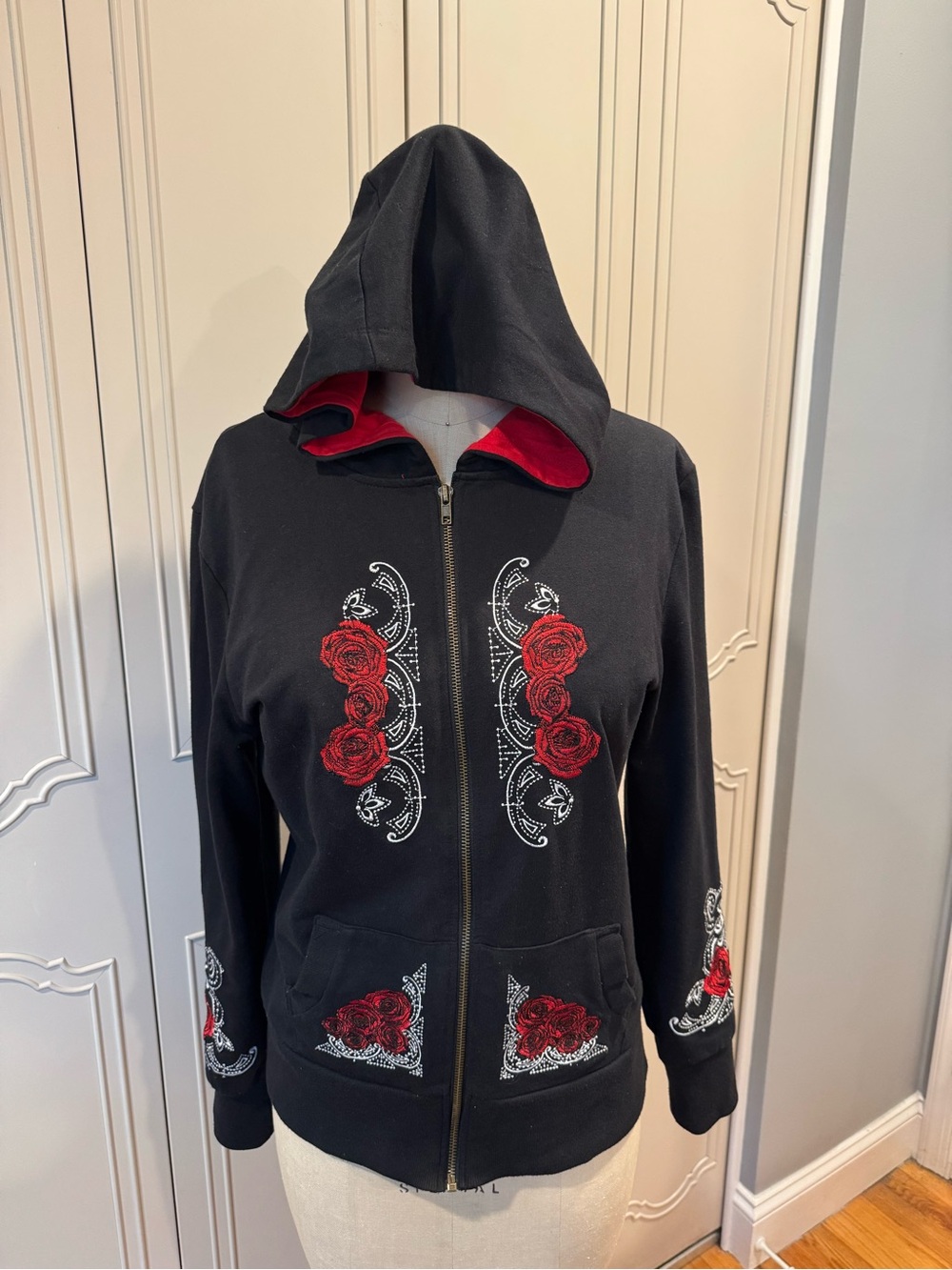Back in the saddle Western  Rose zip Hoodie with embroidery- M